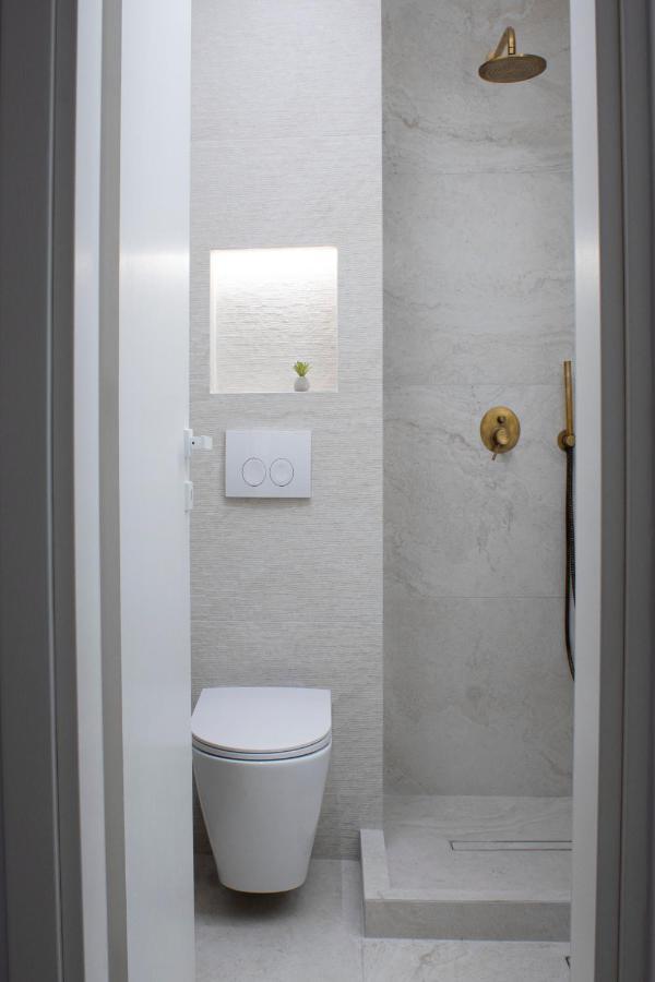 סלוניקי Stylish Modern Classic Apartment מראה חיצוני תמונה