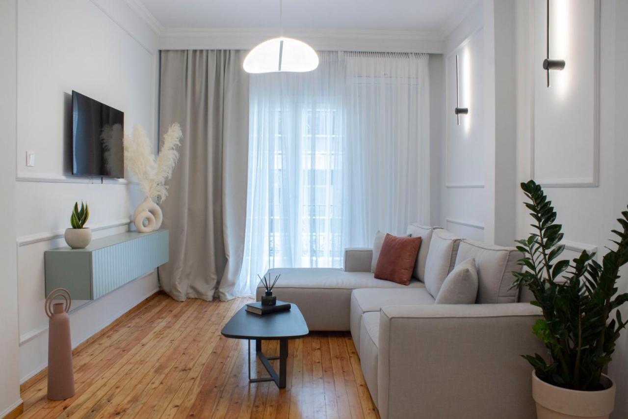 סלוניקי Stylish Modern Classic Apartment מראה חיצוני תמונה
