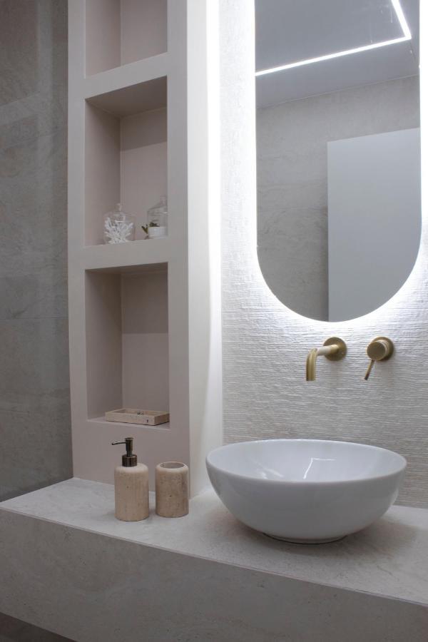 סלוניקי Stylish Modern Classic Apartment מראה חיצוני תמונה